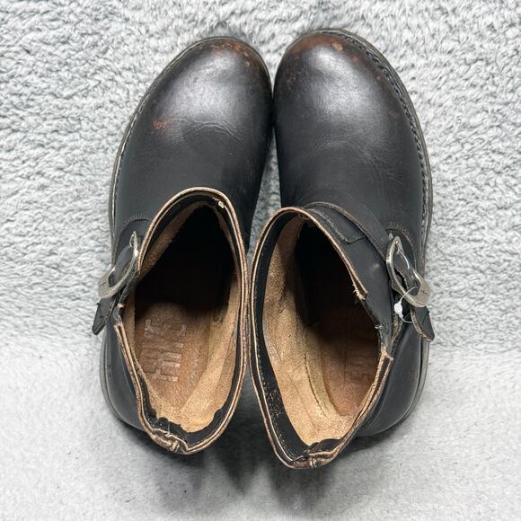 Frye Veronica Black Leather Ankle Boots with Buckle - Picture 5 of 9